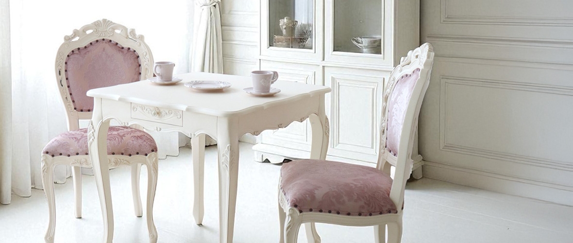 輸入家具のダイニングセット