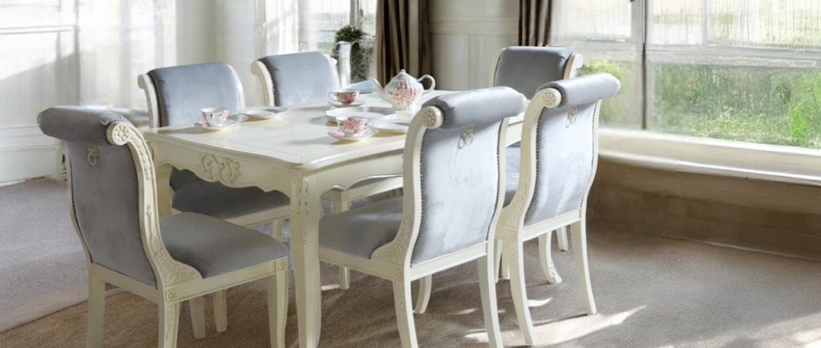 輸入家具のダイニングセット